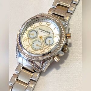 Akribos XXIV Women's Chronograph Watch MOP AK683TTG Crystals New Battery 6.5"